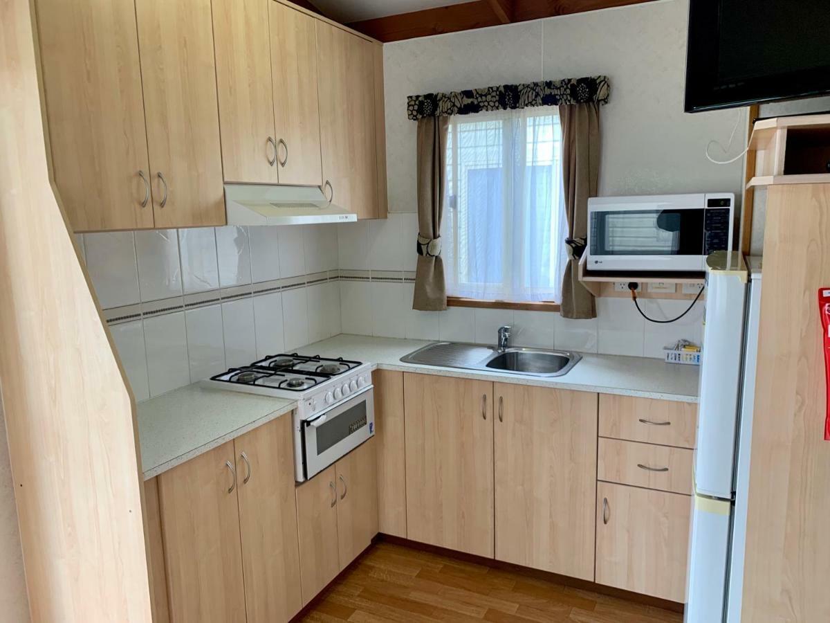 Tatura Cabin & Caravan Park Buitenkant foto